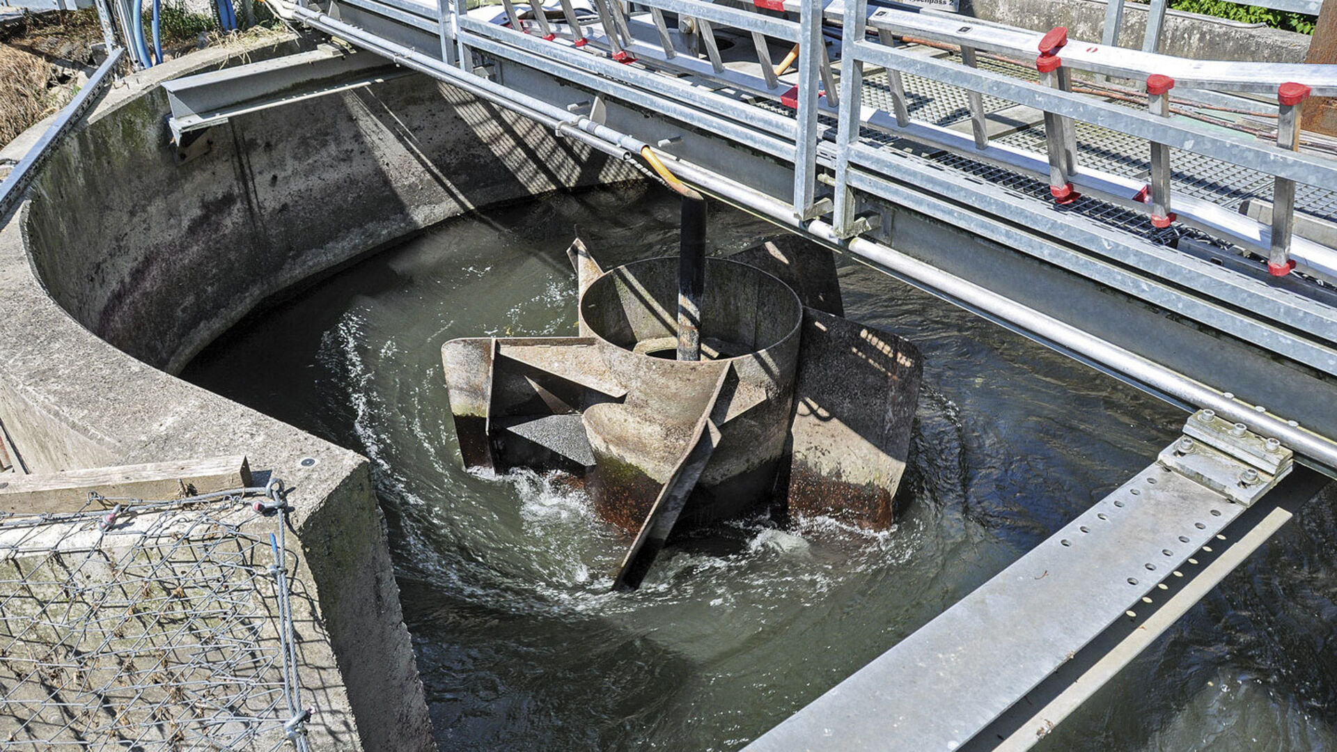 Fischgängige Wasserwirbelkraftwerke