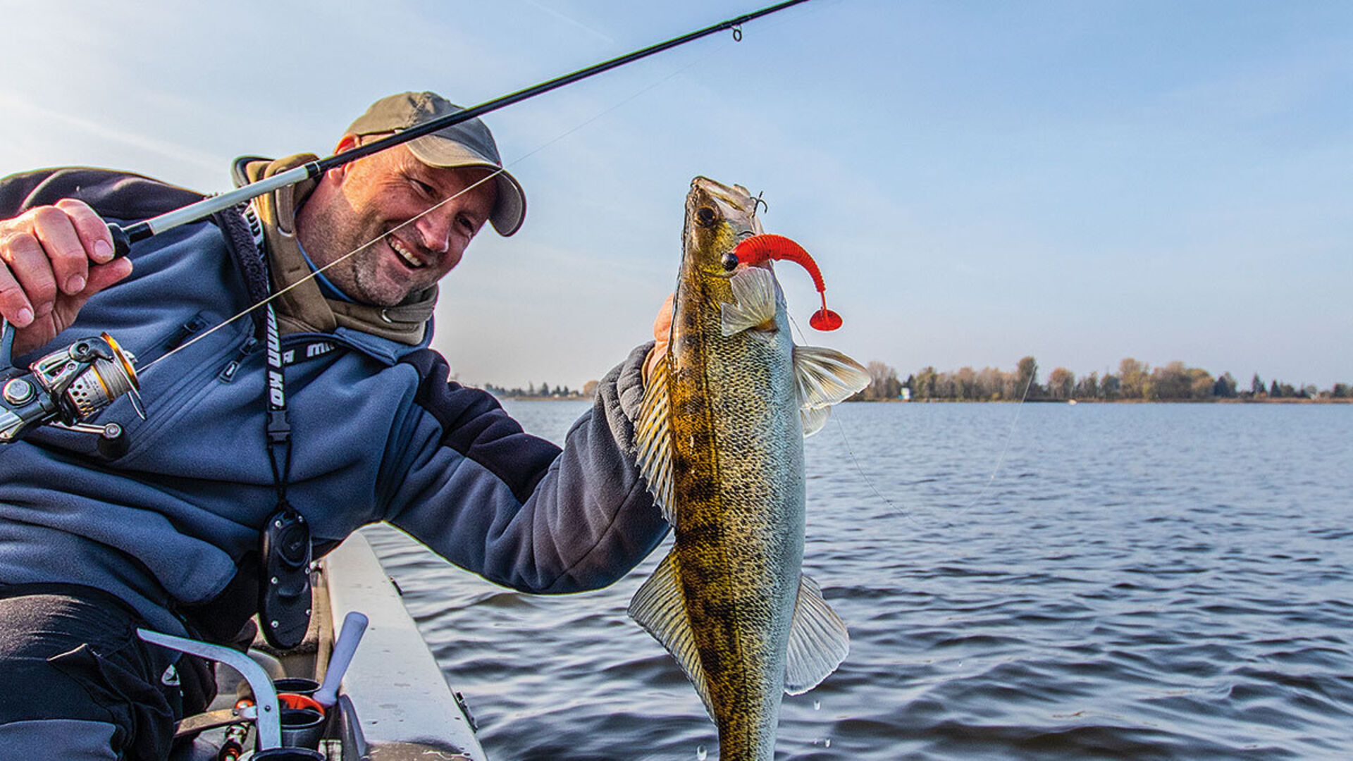 Mit Gummifisch auf Zander